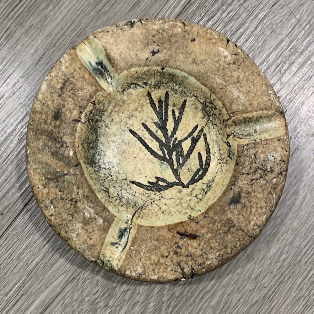 Vintage Stan Langtwait Mount St Helens Volcano Ash Pottery‎ Cedar Leaf Ashtray